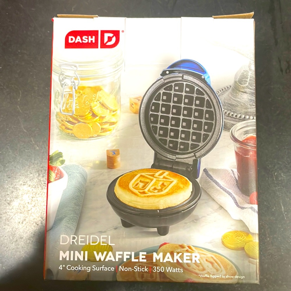 Mini waffle maker (4”)